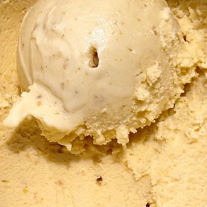 Details: BAUMNUSS-GLACE